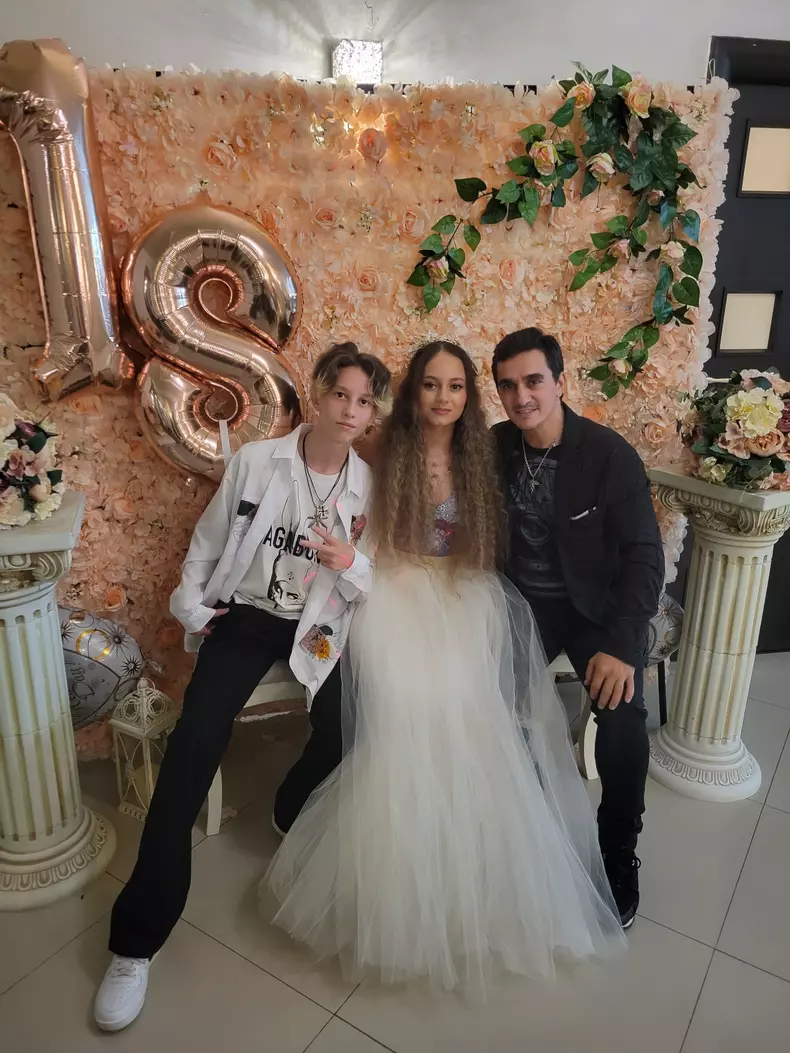 marian-dragulescu-si-iubita-3