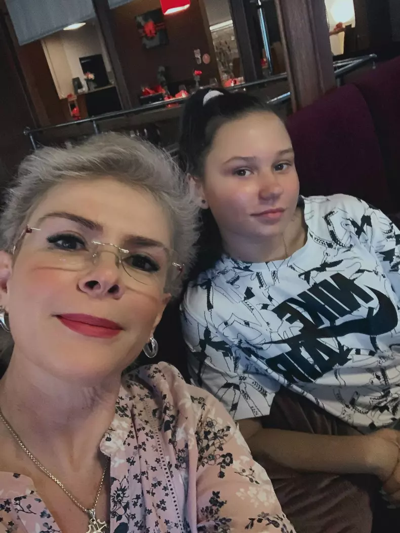 teo-trandafir-si-maia