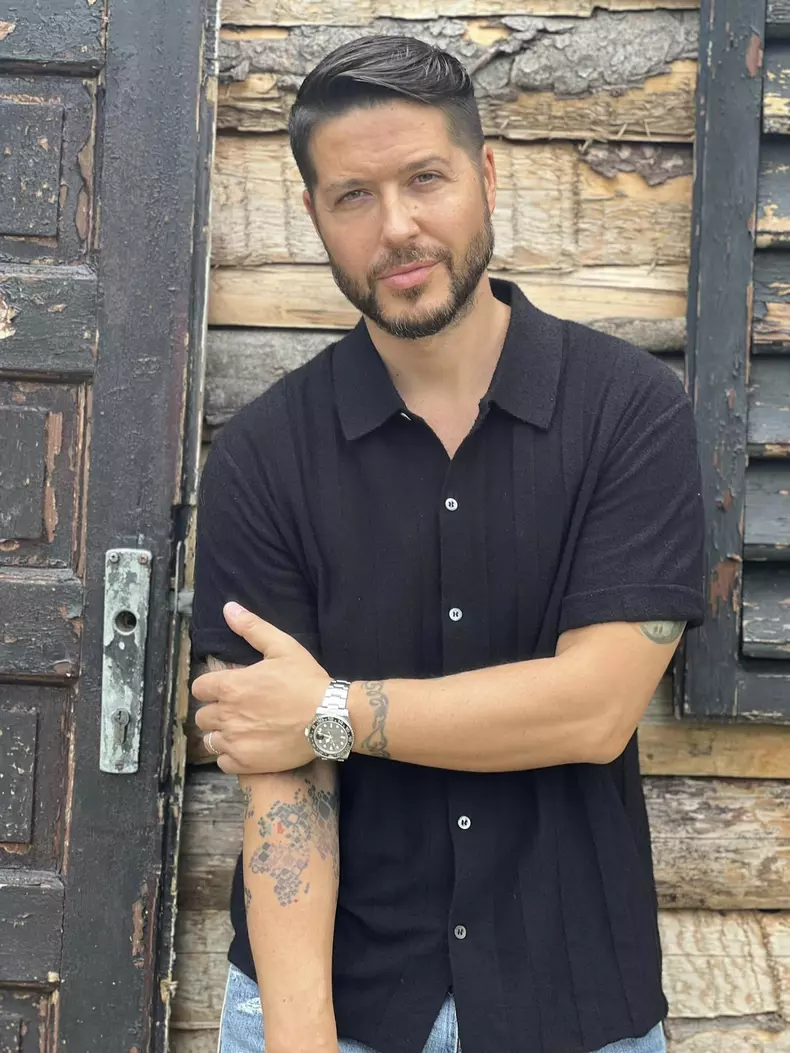 3528105408236604124532215462094151422186881n