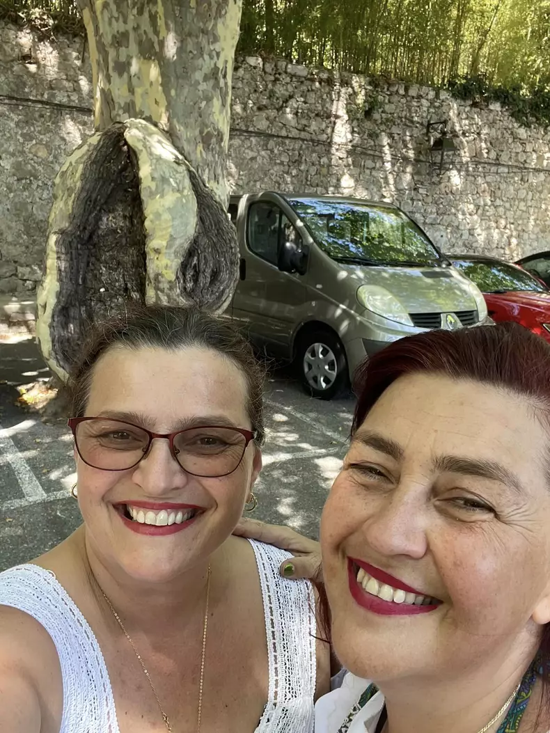 Rinda și Rona Hartner (2)