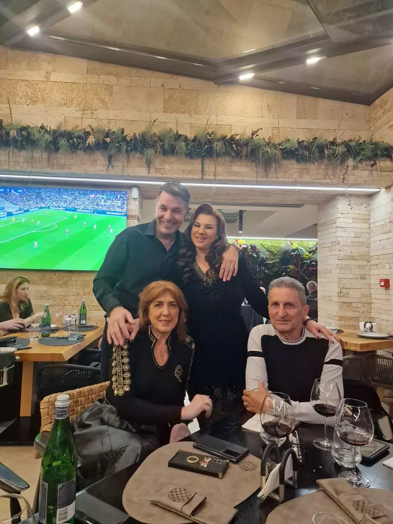 Mihaela Borcea și familia (1)