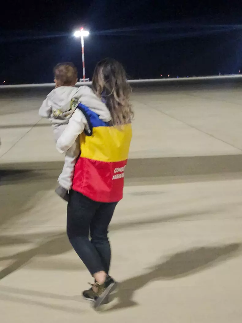 copii din fasia gaza adusi in Romania