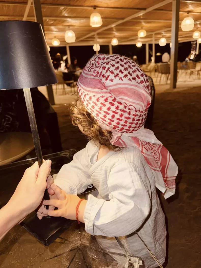 baietel theo rose anghel damian