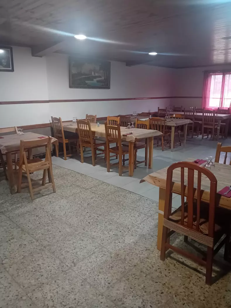 Casa Urbano din apropiere de Manon - restaurantul condus de o româncă din Dorohoi.  Foto Ofelia Ungureanu