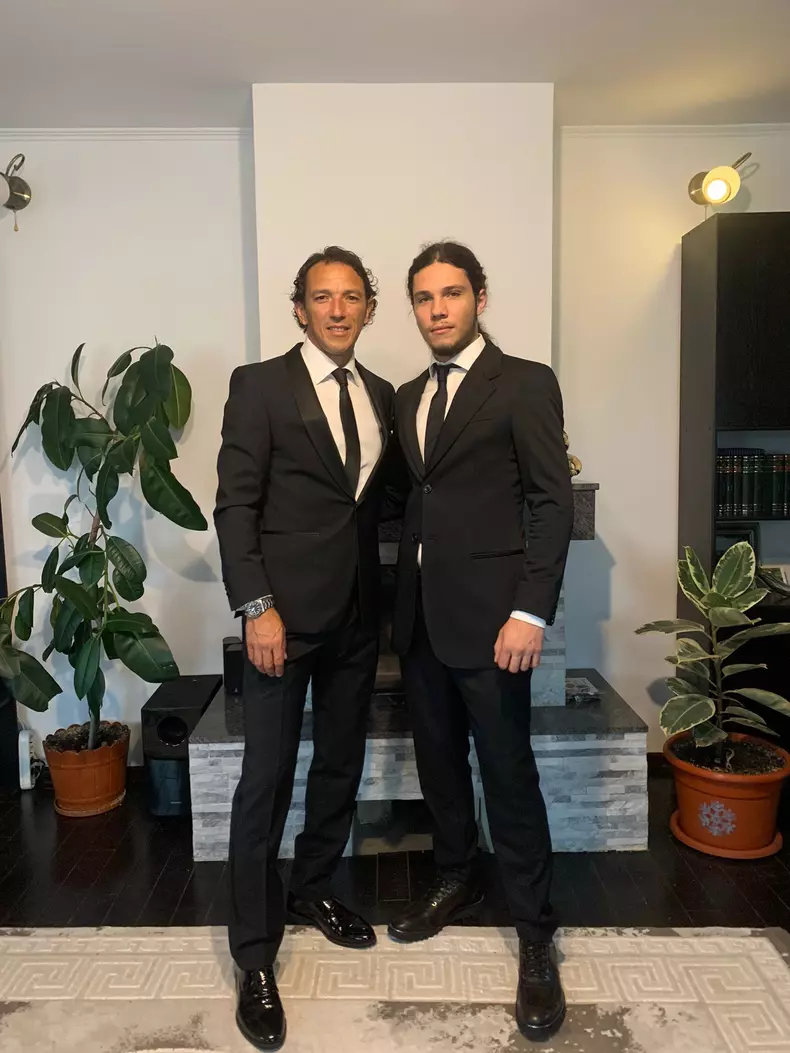 Eric Ogararu_arhiva personala_3