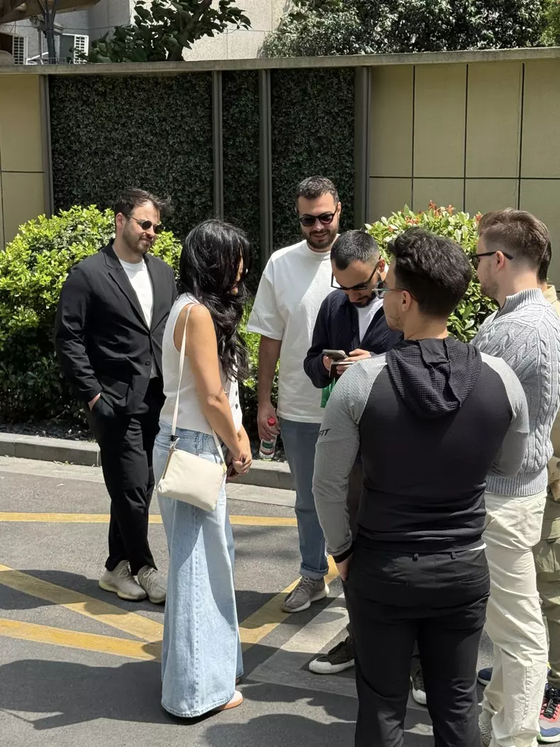 corina caragea a votat in shanghai 3