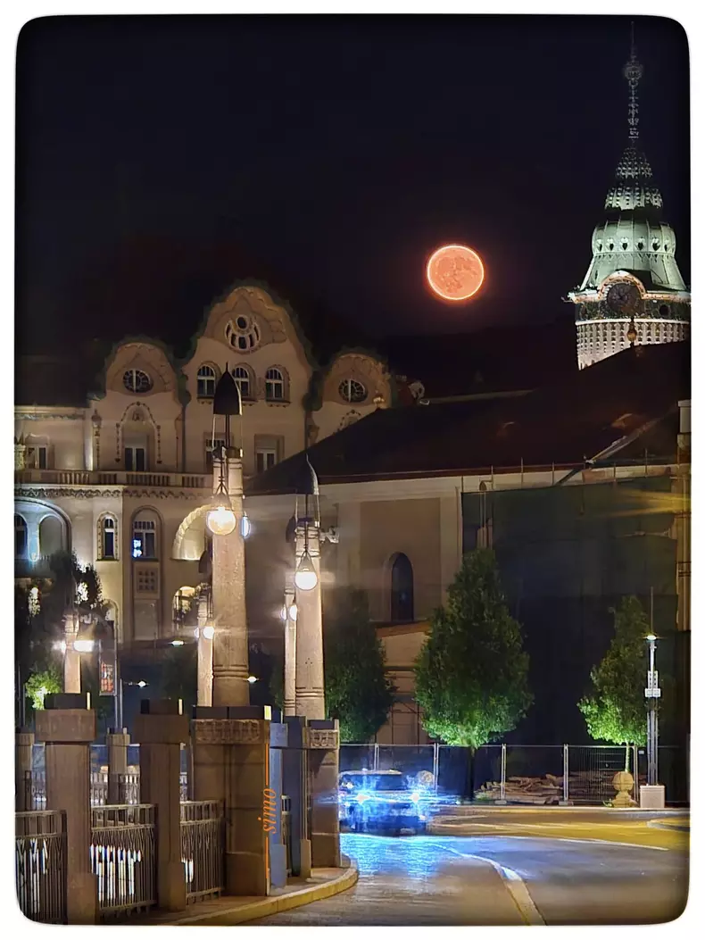 luna-capsuna-oradea-facebook-popovici-carmen-simona