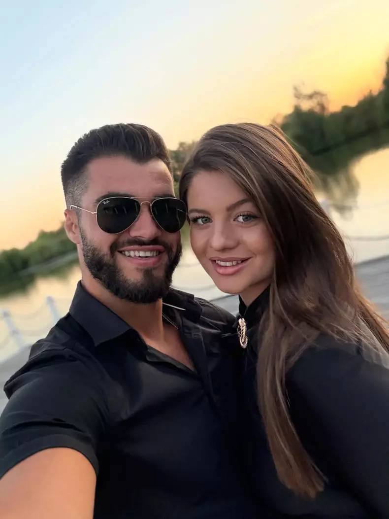iancu sterp sotie denisa cotolan sotia lui (2)