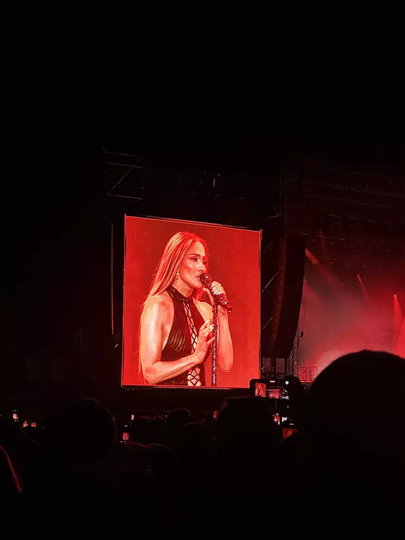 jennifer lopez piata constitutiei bucuresti 27 iulie (26)