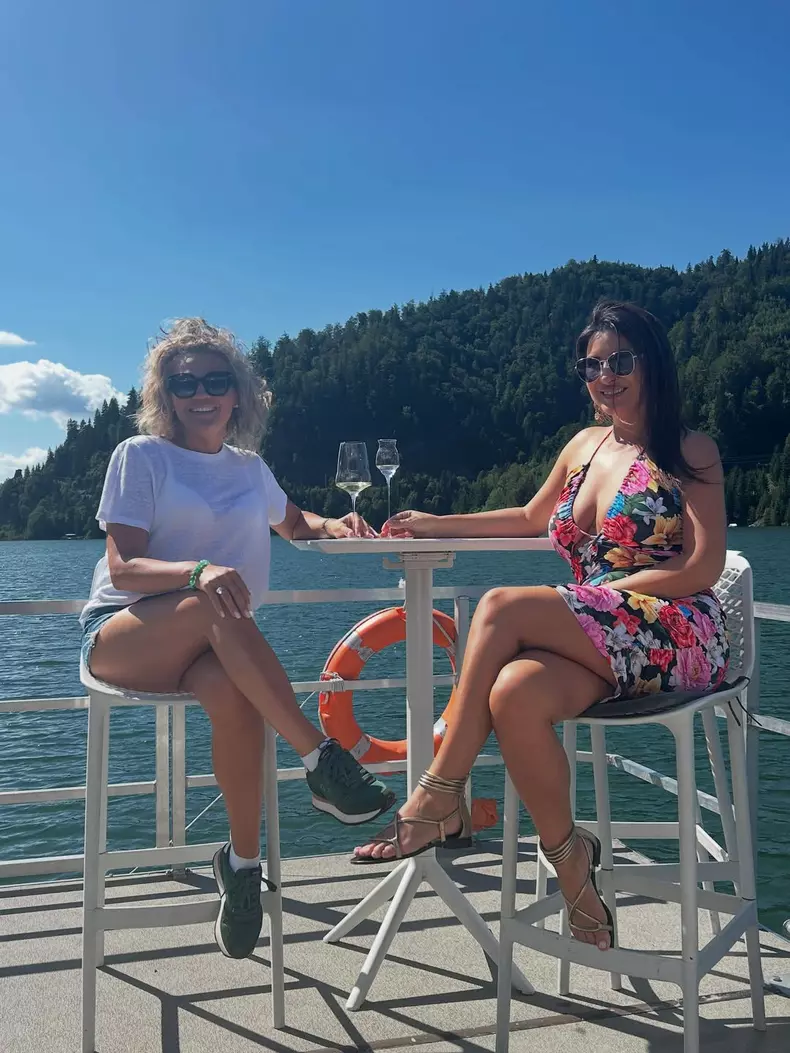 mirela vaida vacanta cu familia la colibita romania (13)