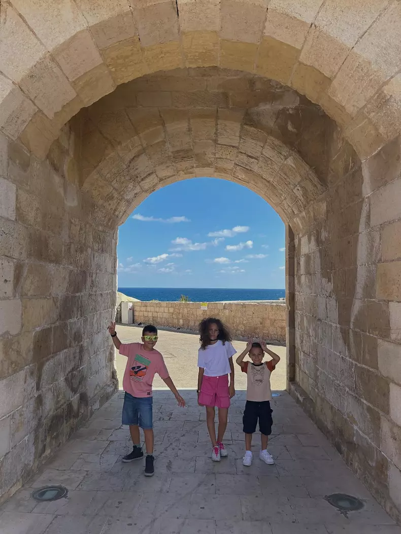 mirela vaida vacanta malta 11