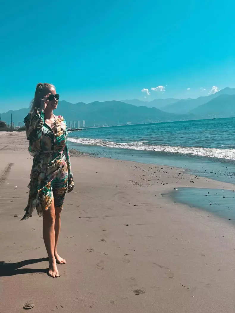 iubita lui Cătălin Scărlătescu (5)