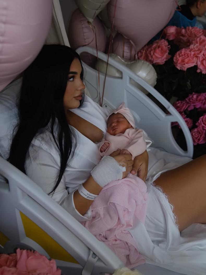 Larisa Udilă a născut o fetiță (2)