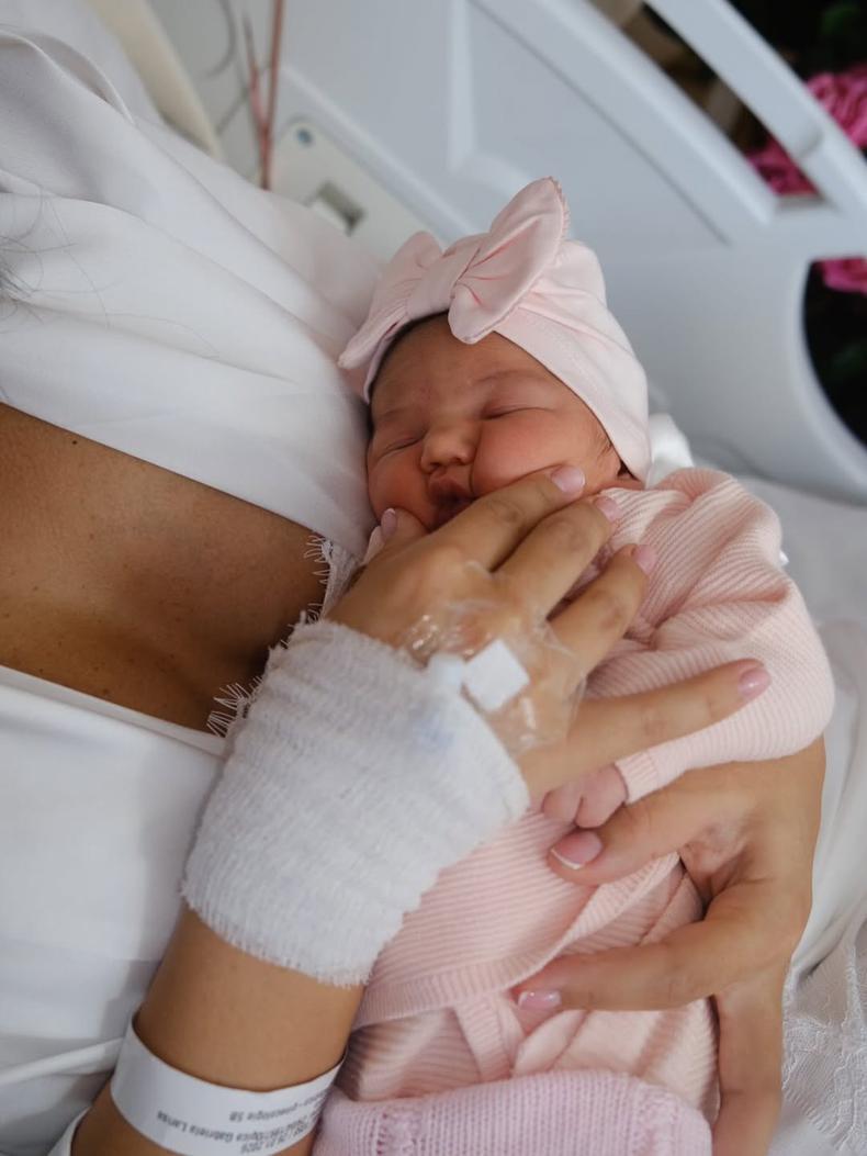 Larisa Udilă a născut o fetiță (5)