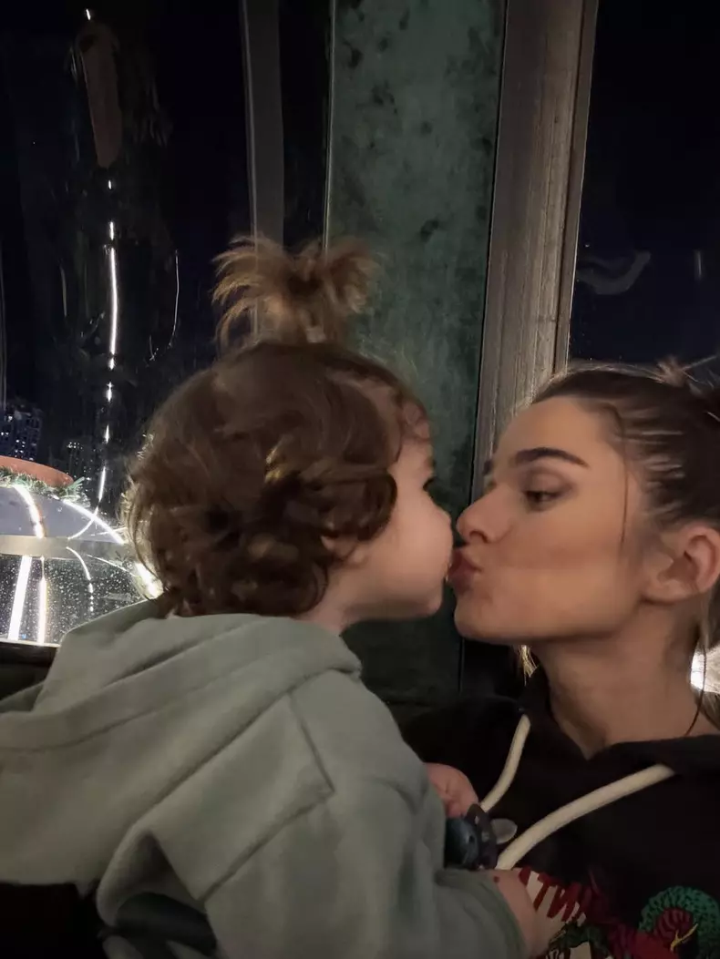 Theo Rose vacanță (2)