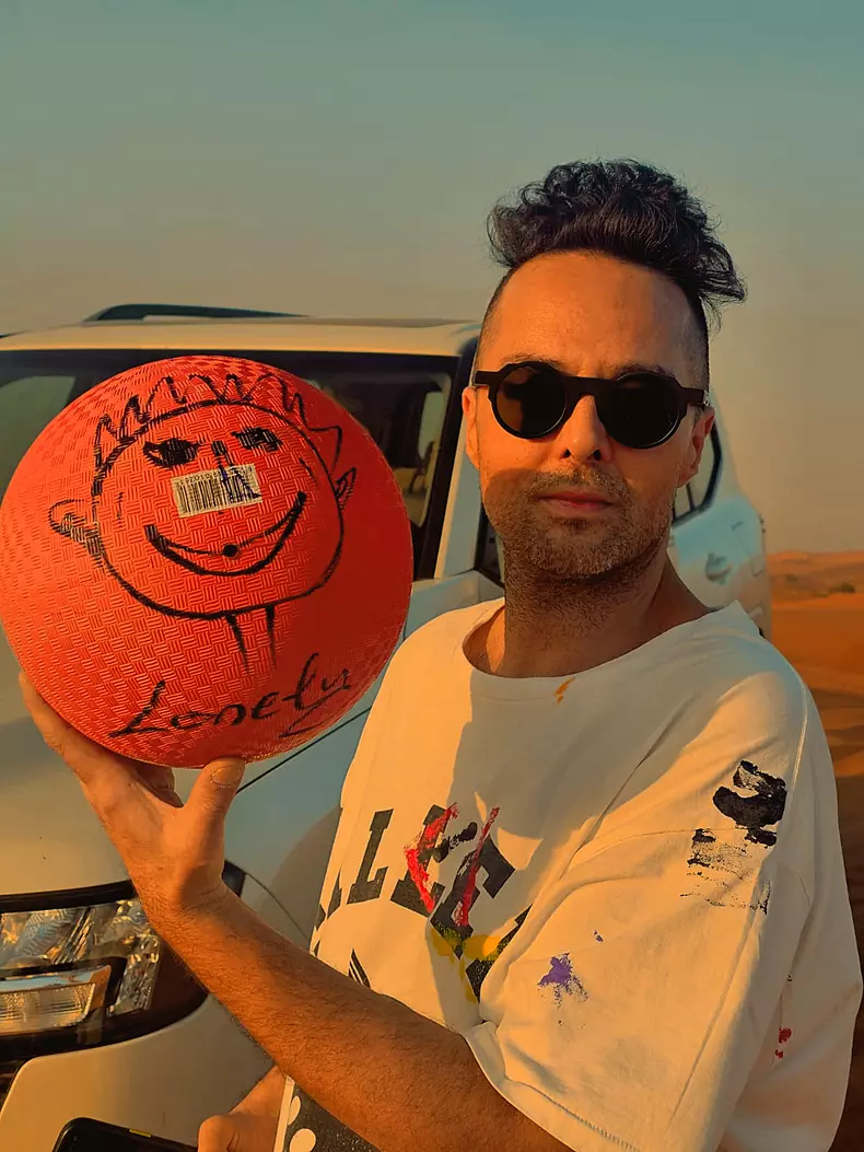 tudor ionescu dubai lonely videoclip (1)