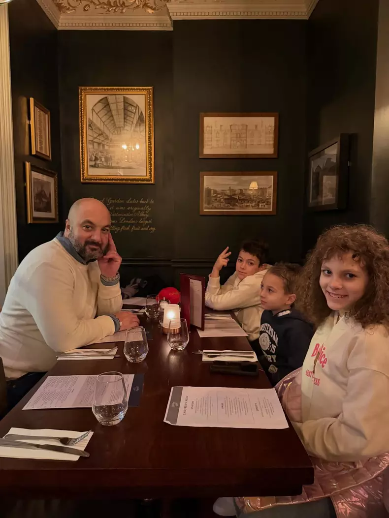 mirela vaida si copiii vacanta londra 7