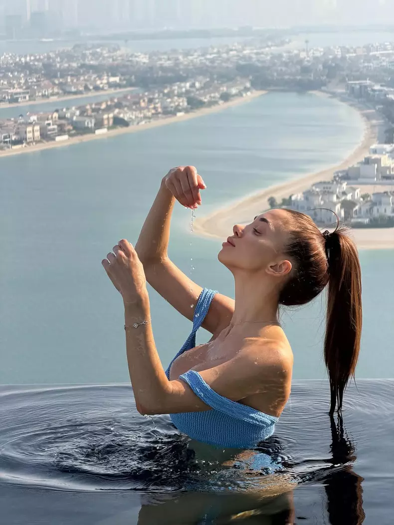 selina megastar Stefani Silikchiyska cantareata bulgaria (1)