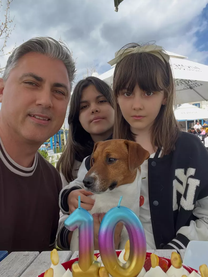 Alexandru Ciucu si fetele lui