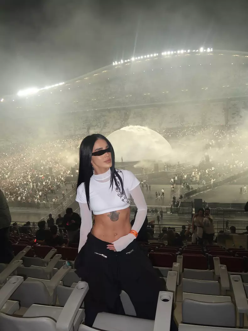 adelina pestritu istanbul concert kanye west turcia (3)