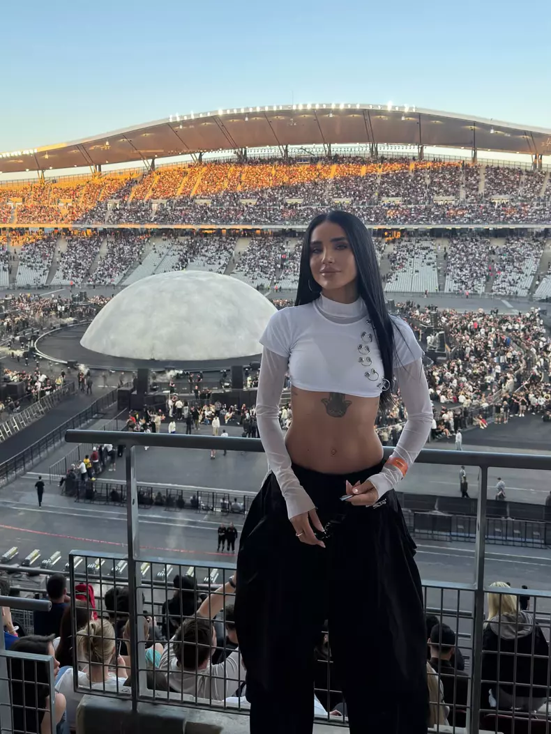 adelina pestritu istanbul concert kanye west turcia (4)