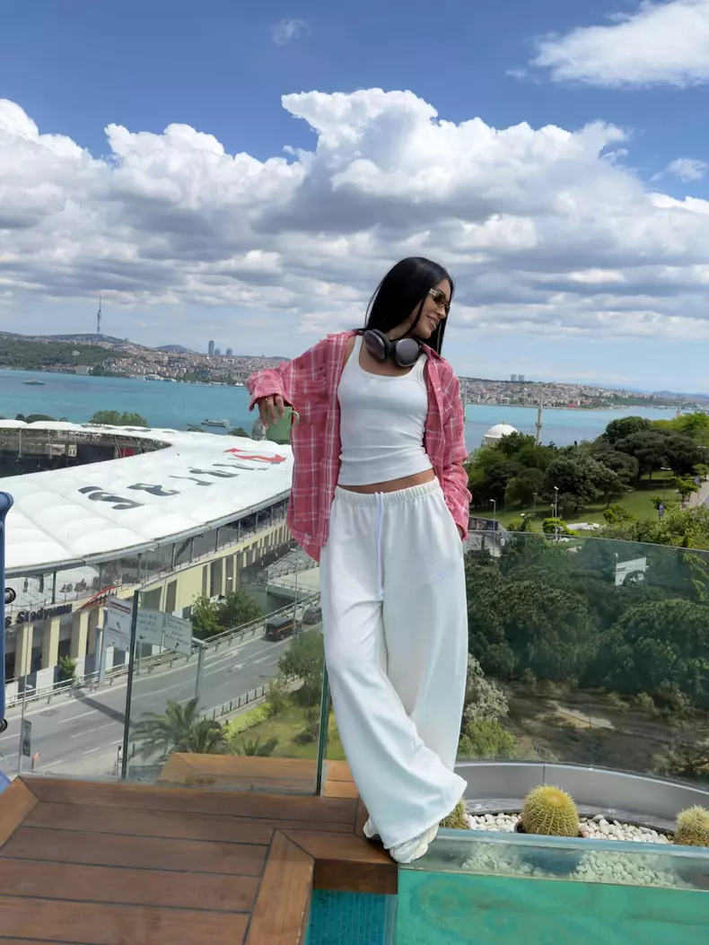 adelina pestritu istanbul turcia (15)
