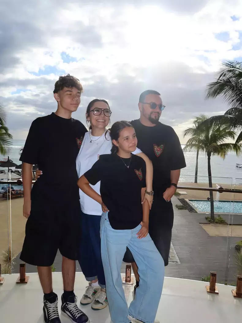 VIDEO Cum au apărut Andra și Cătălin Măruță, alături de copiii lor, în vacanța din Mauritius