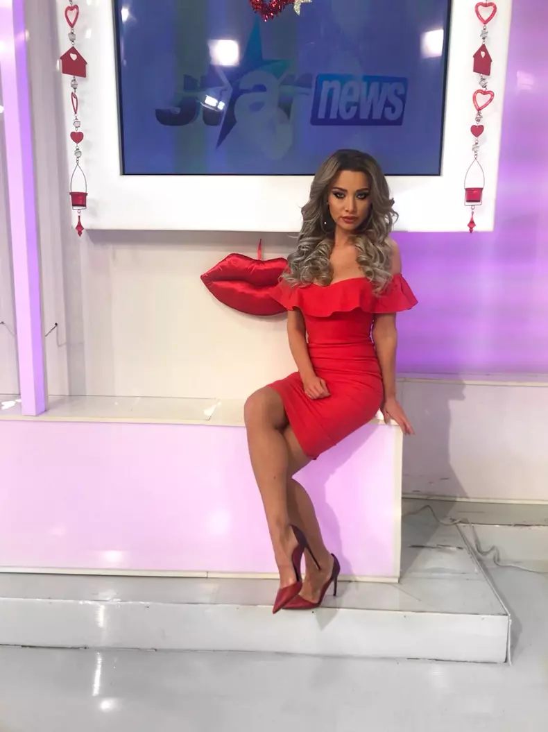 Ramona Ilie și-a dat demisia de la Antena Stars (7)
