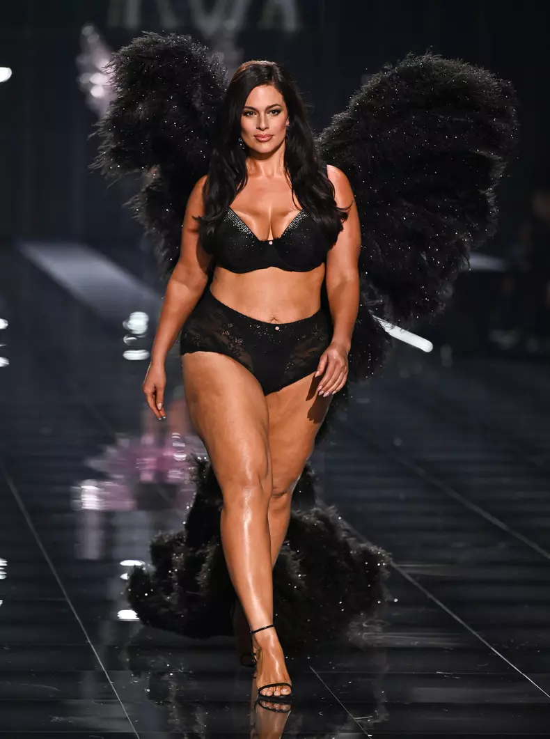 Ashley Graham - 2025 Victoria's Secret Fashion Show - Show