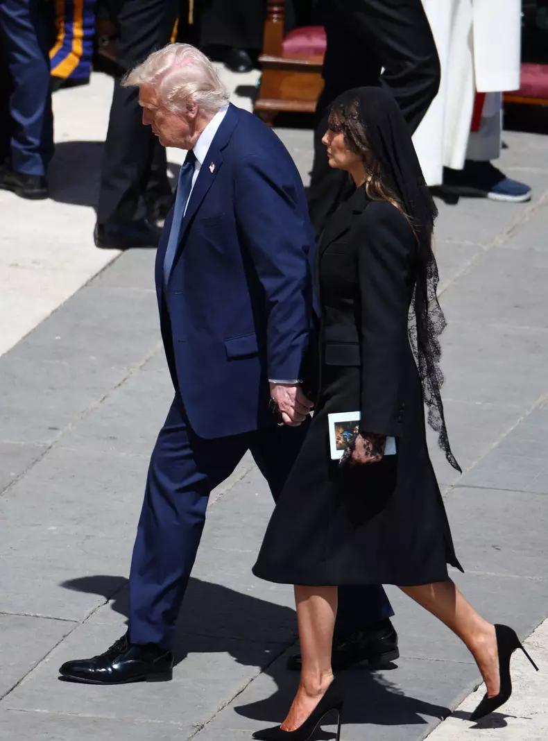 Donald Trump și Melania la funeraliile Papei Francisc