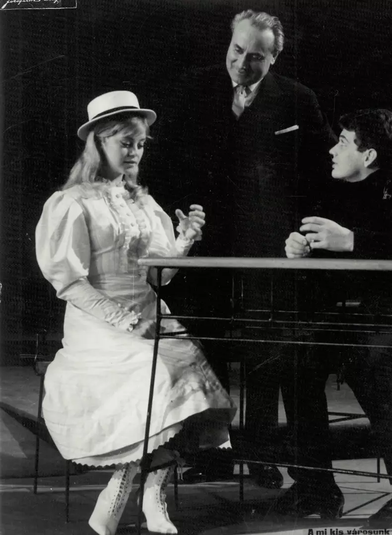 ANNA SZELES