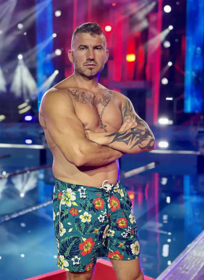 Fachiru din Peris la splash vedete la apa