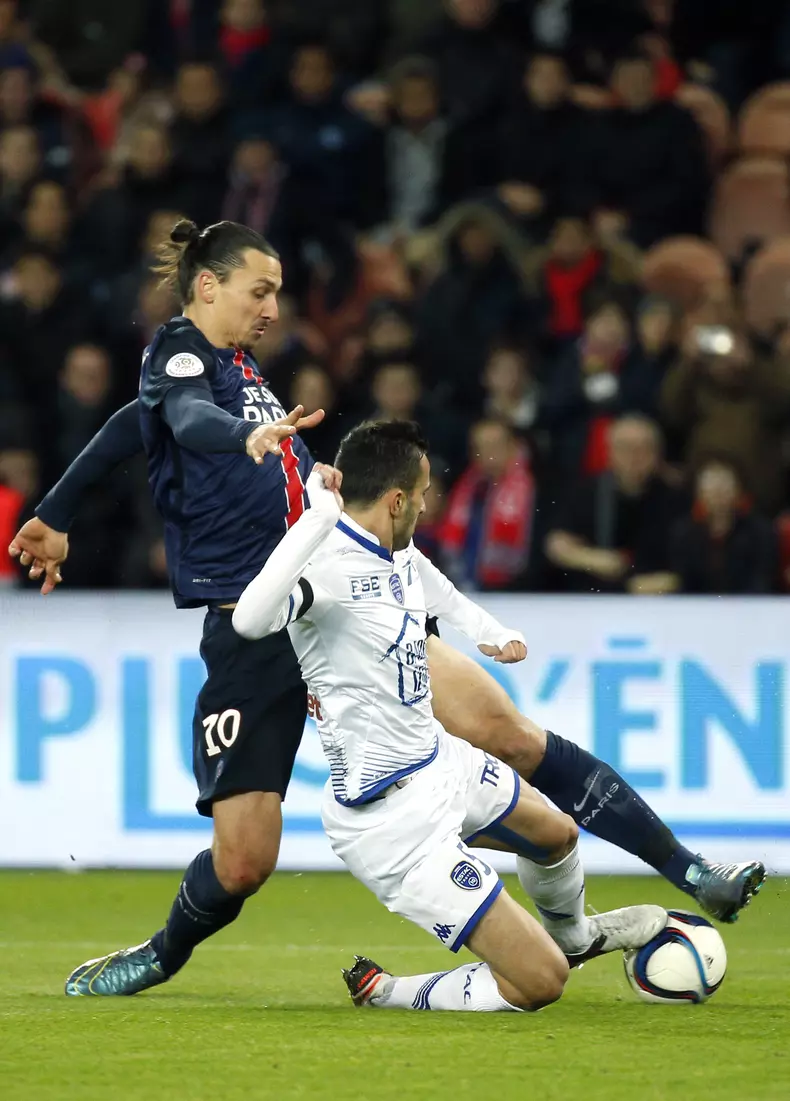 Paris Saint Germain vs ESTAC Troyes