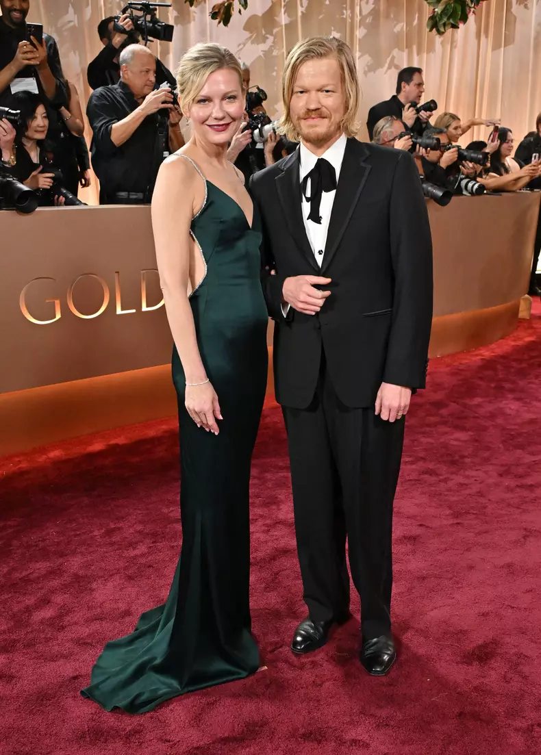 Kirsten Dunst și Jesse Plemons la Globurile de Aur 2026