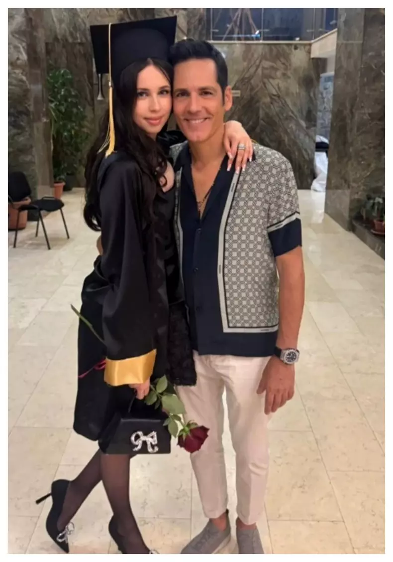 Violeta Bănică a absolvit liceul (4)