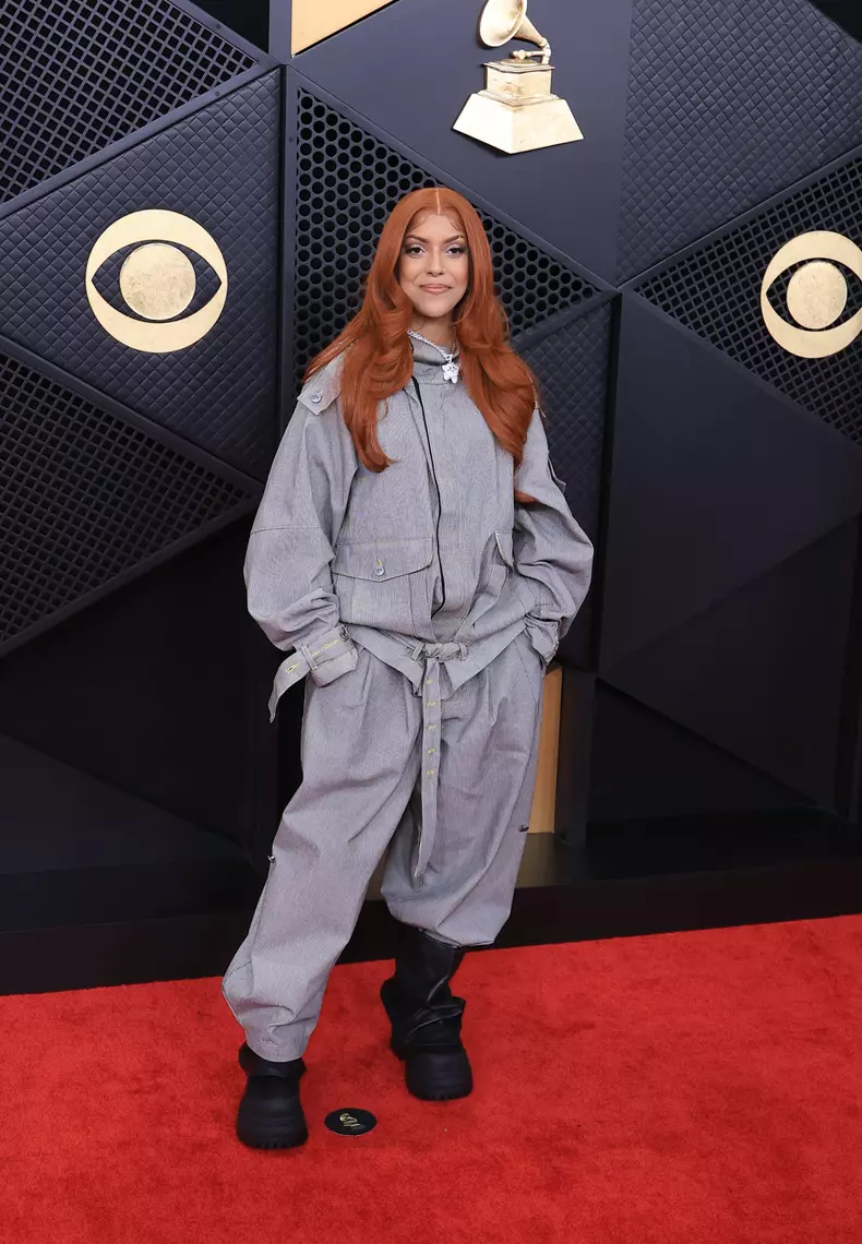 Roselilah pe covorul roșu la Premiile Grammy 2026