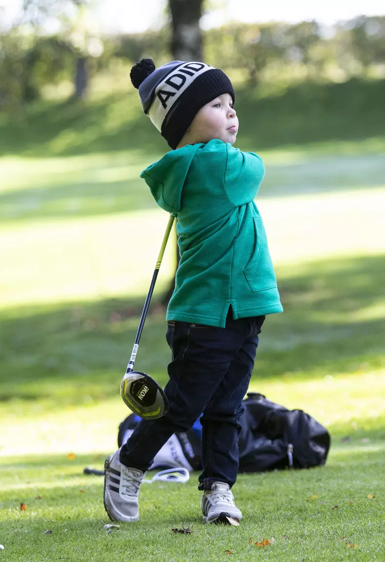 tk3s_swns_young_golfer_014