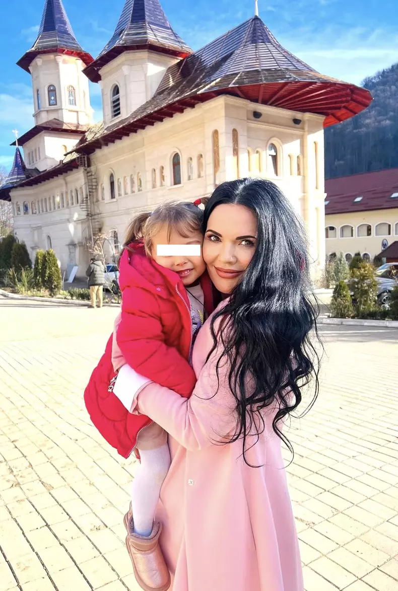 ioana-nastase-manastire-onomastica