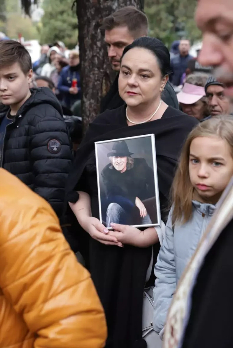 inmormantare mihai constantinescu 19