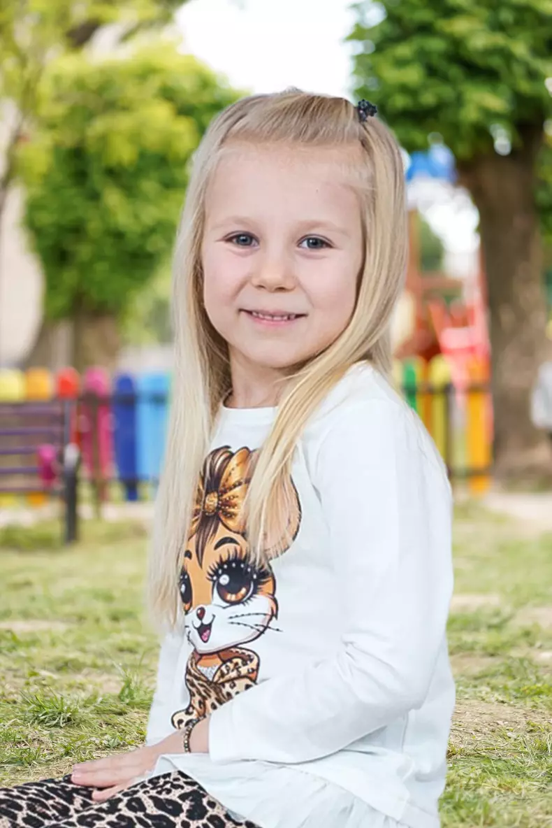 5. Maria Onicaș - model -