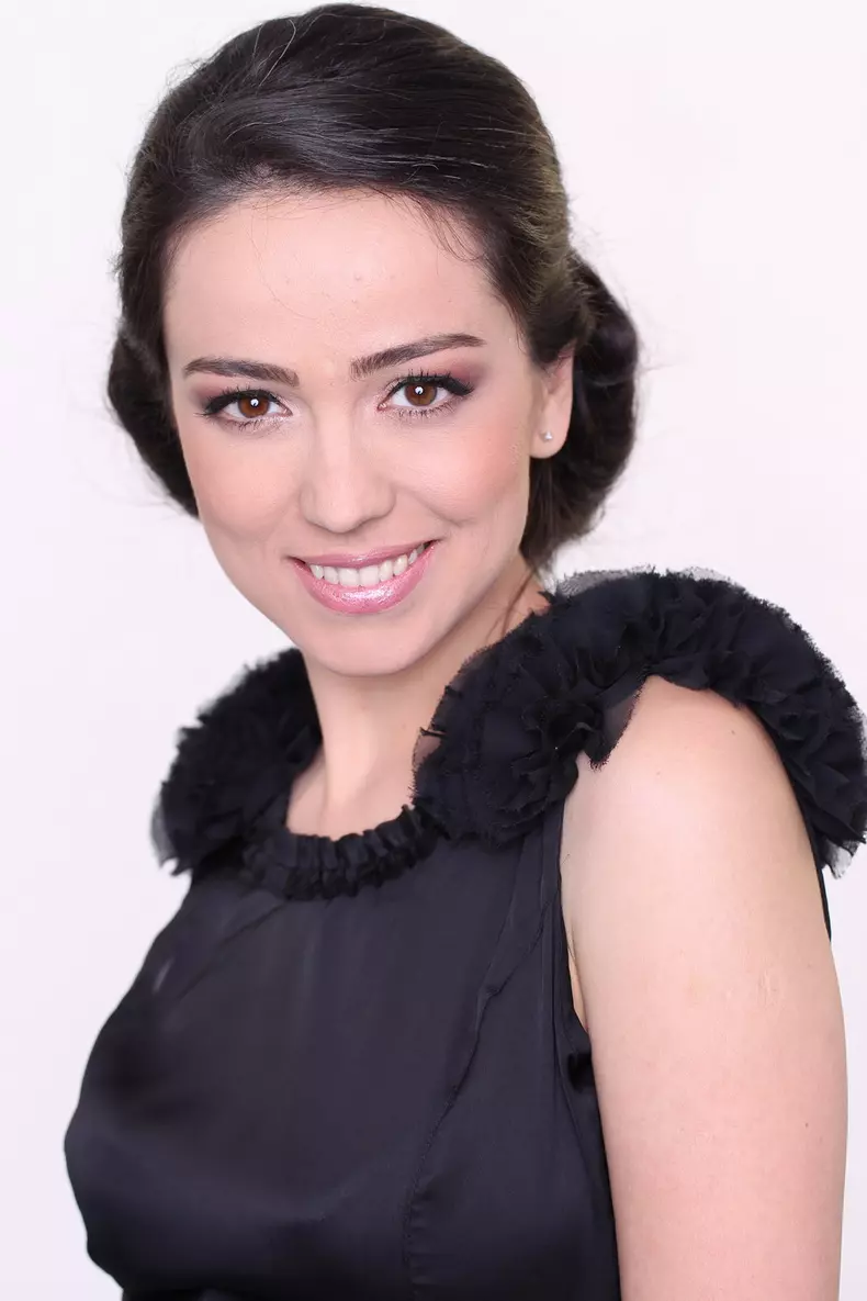 olivia_steer_05.jpg