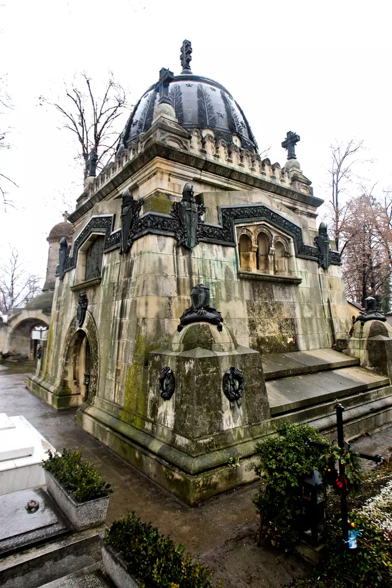 mausoleu-cantcuzino-_1_.jpg
