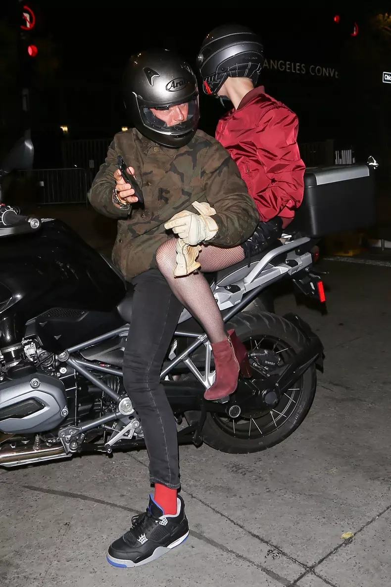 *PREMIUM-EXCLUSIVE* Reunited once again! Katy Perry hops on Orlando Bloom's motorcycle for a night at the Ed Sheeran Concert