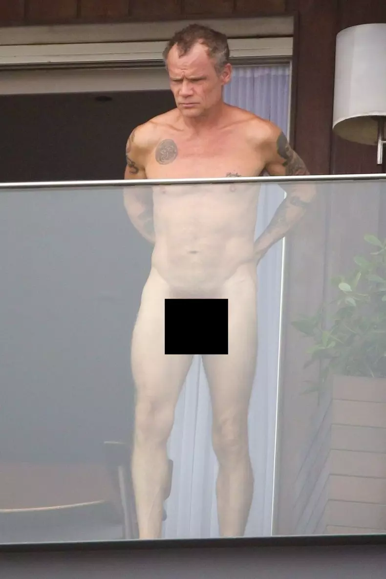 Flea lets it all hang out in Rio!