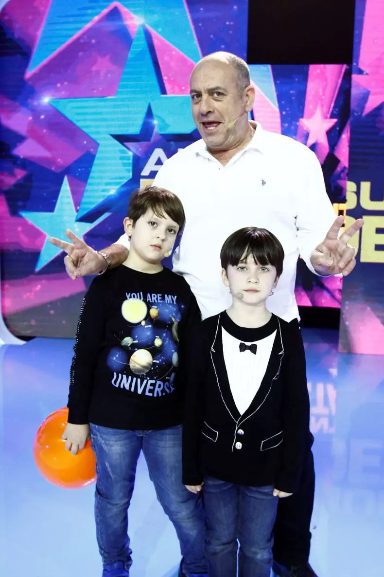 Aici eu sunt vedeta (6)