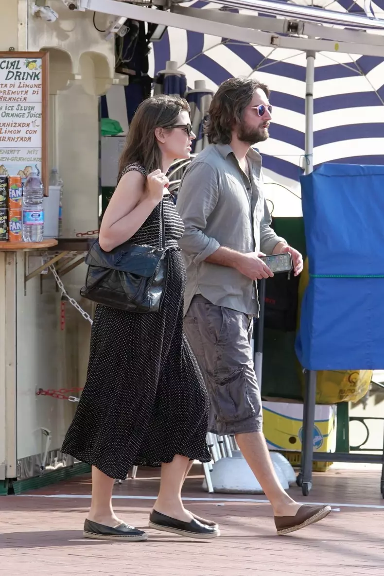 *PREMIUM-EXCLUSIVE* MUST CALL FOR PRICING BEFORE USAGE - Pregnant Charlotte Casiraghi and partner Dimitri Rassam have a romantic weekend in Positano
