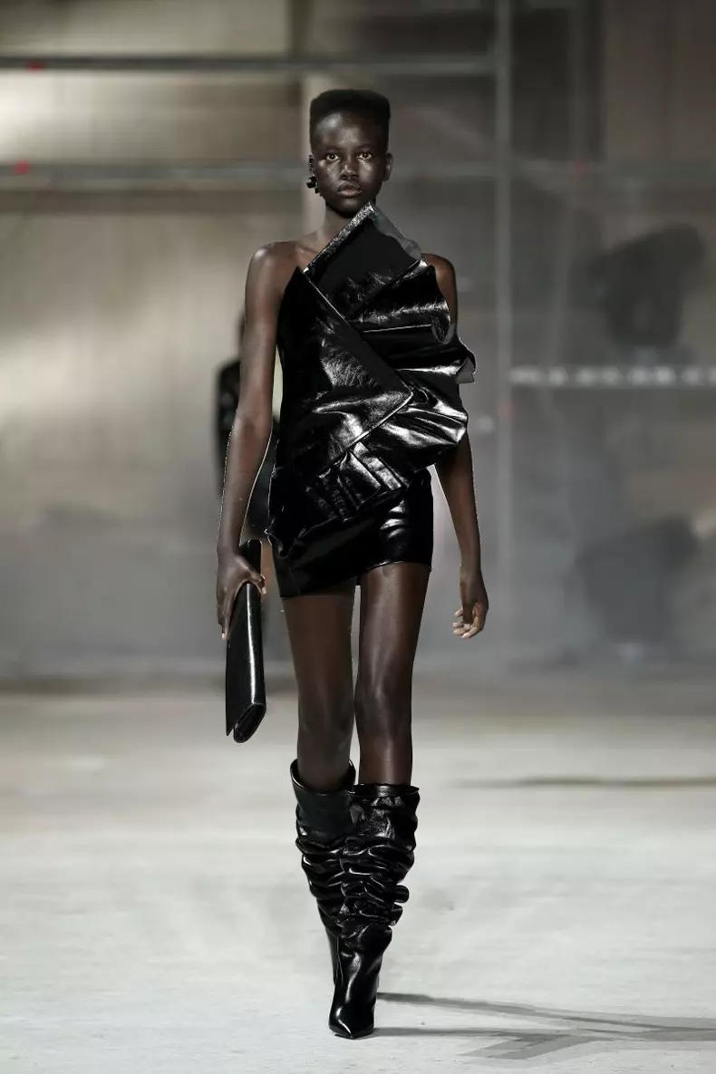 Yves Saint Laurent - Runway - Ready to wear Paris Fashion Week F/W 2017/18