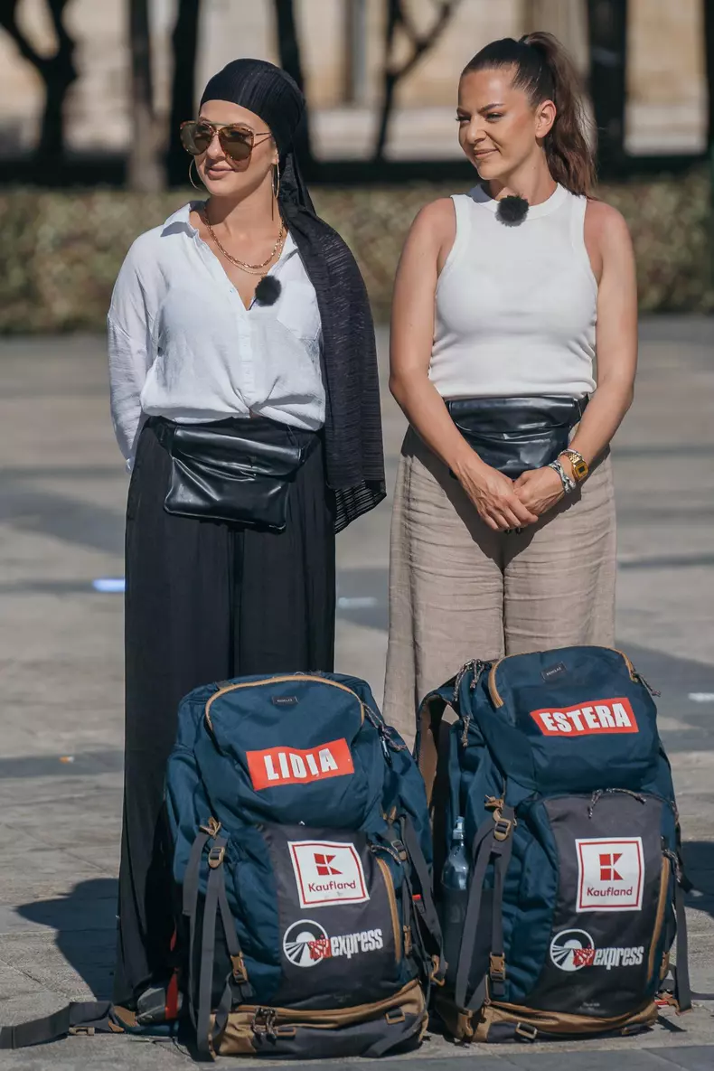 lidia-buble-si-estera-asia-express-3