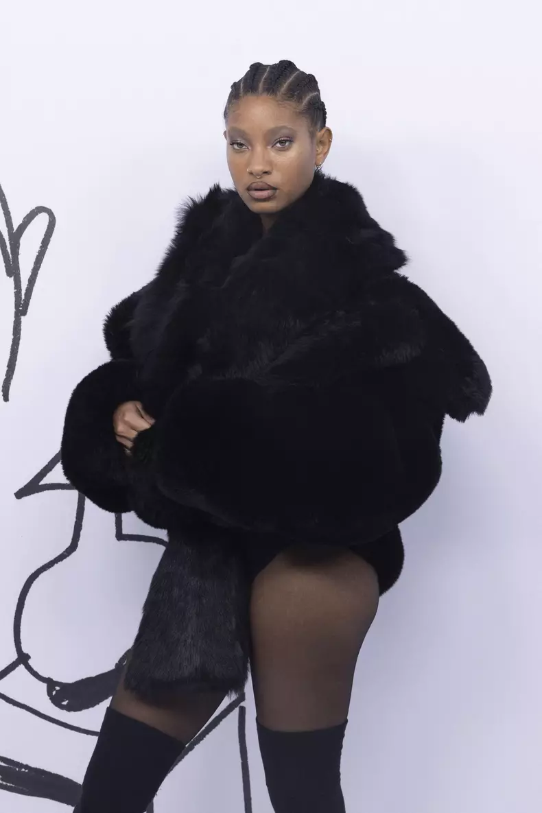 Acne Studio Photo call & front row