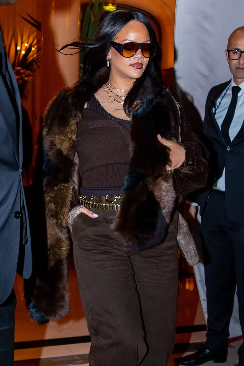 Rihanna et son compagnon A$AP Rocky sont allés dîner au Plaza Athénée à Paris